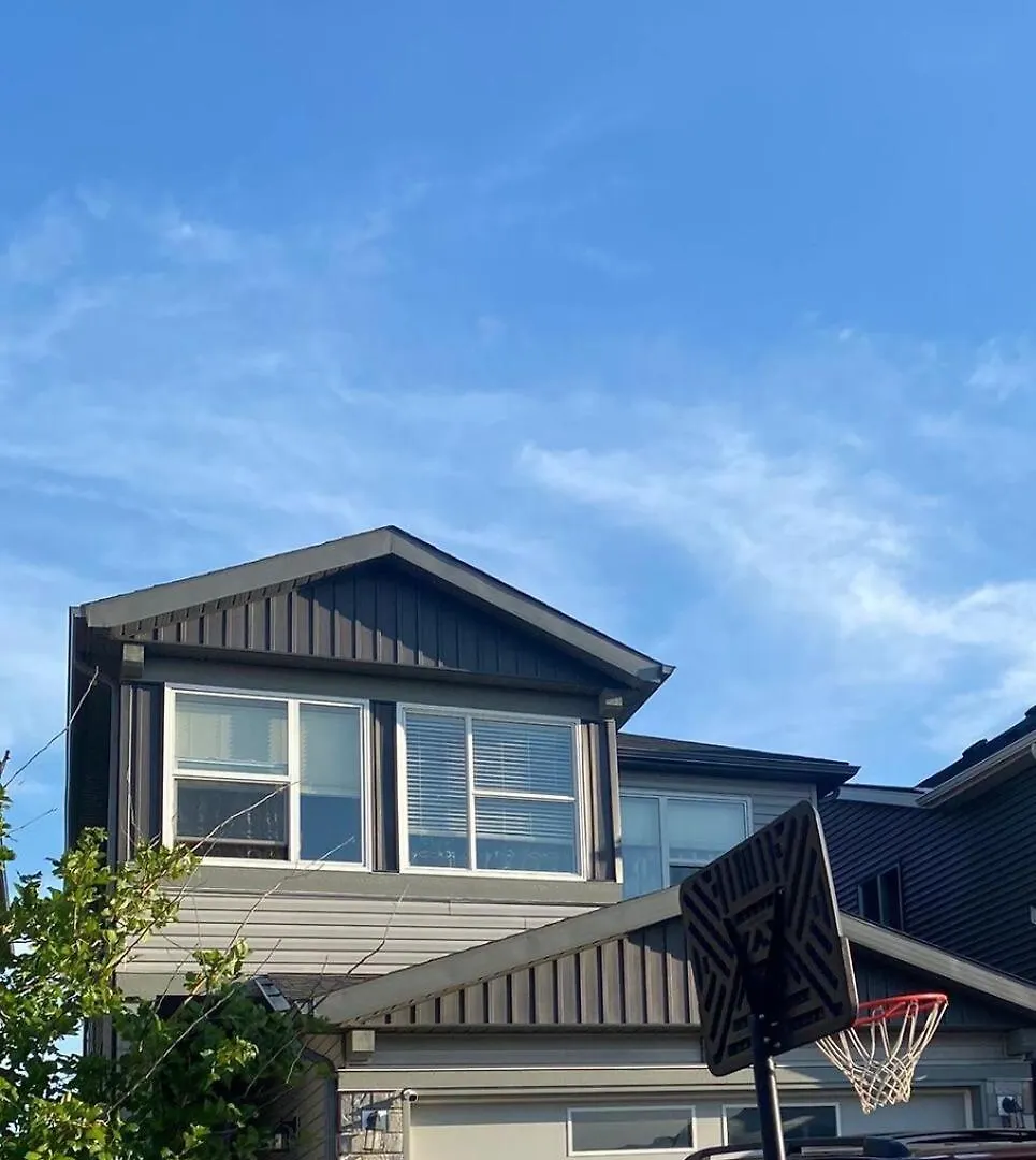 Charming Oasis Tranquil Suite 8 Min Airport, Ac 卡加利 公寓