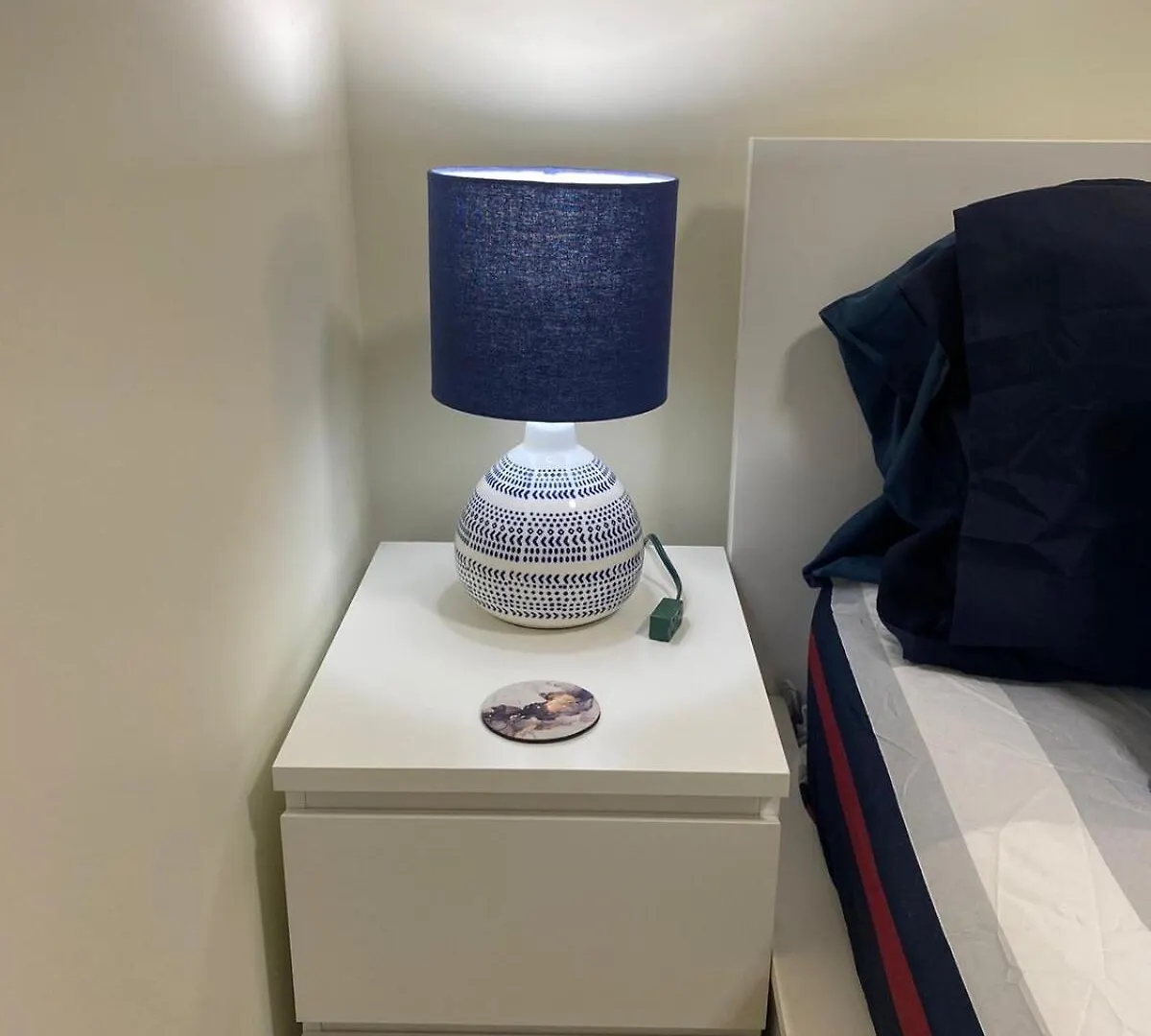 Charming Oasis Tranquil Suite 8 Min Airport, Ac 卡加利